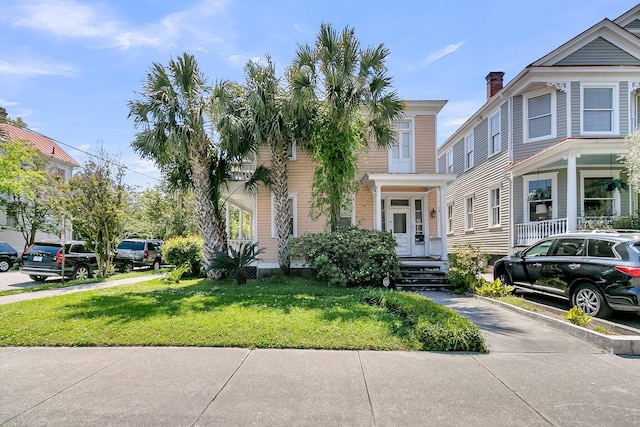 view of front of house with a front yard