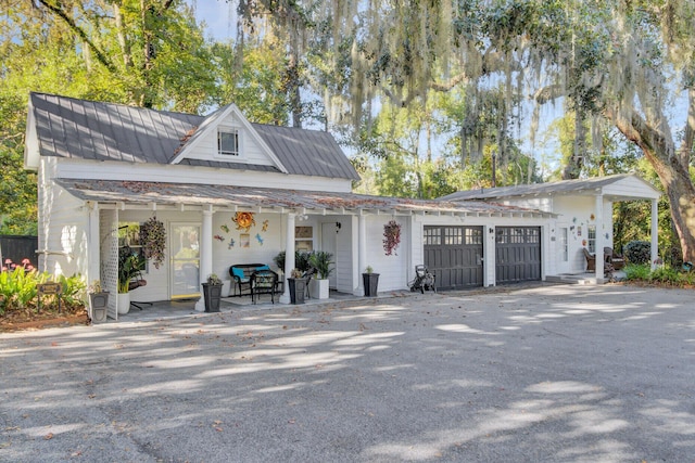 view of front of home with a garage