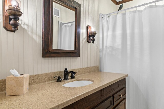 4075 Brown St, Orangeburg, SC 29118 - bathroom featuring vanity