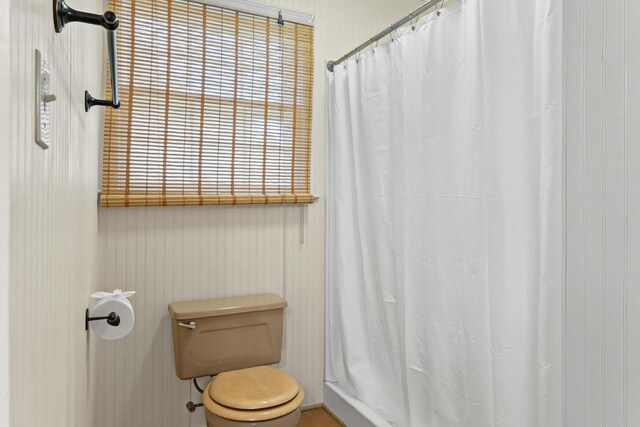 4075 Brown St, Orangeburg, SC 29118 - bathroom featuring toilet and curtained shower