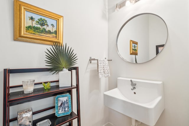 bathroom with sink