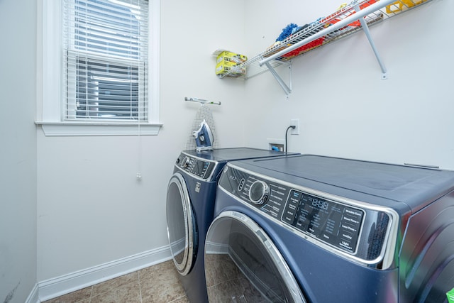 1607 Roustabout Way, Charleston, SC 29414 - washroom featuring washing machine and dryer and baseboards