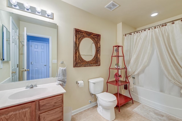 bathroom featuring shower / bath combo, visible vents, baseboards, toilet, and tile patterned flooring