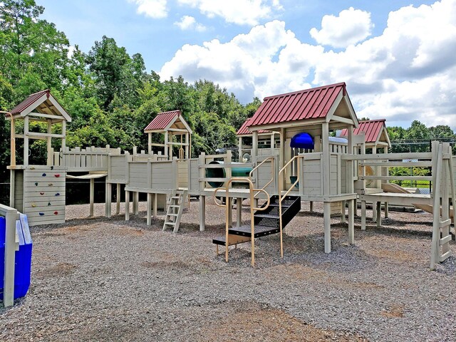2727 Four Winds Pl, Mount Pleasant, SC 29466