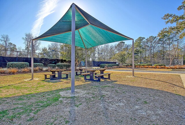 2727 Four Winds Pl, Mount Pleasant, SC 29466