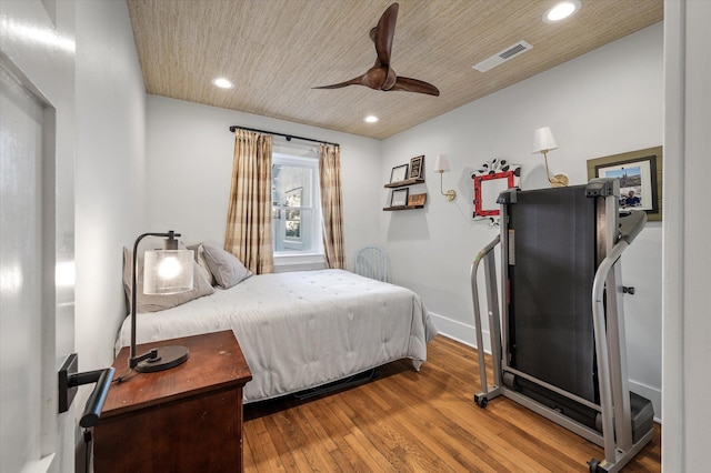 bedroom with visible vents, baseboards, recessed lighting, wooden ceiling, and wood-type flooring