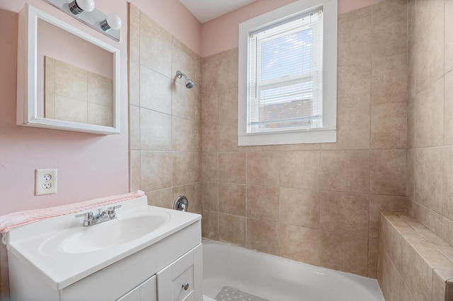 full bath with bathtub / shower combination and vanity