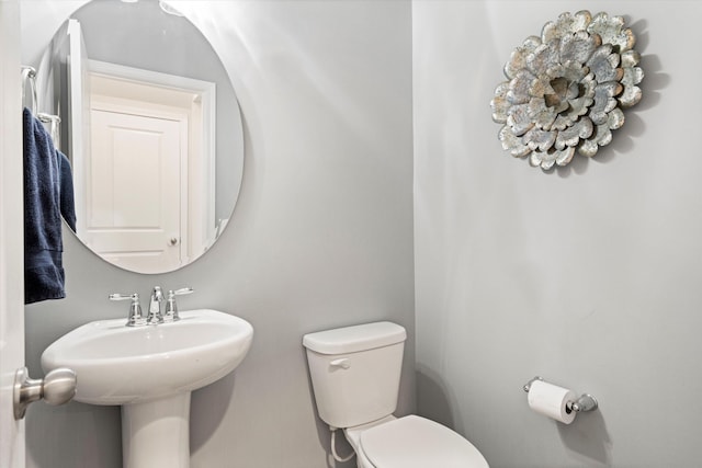 557 Blueway Ave, Summerville, SC 29486 - bathroom featuring toilet