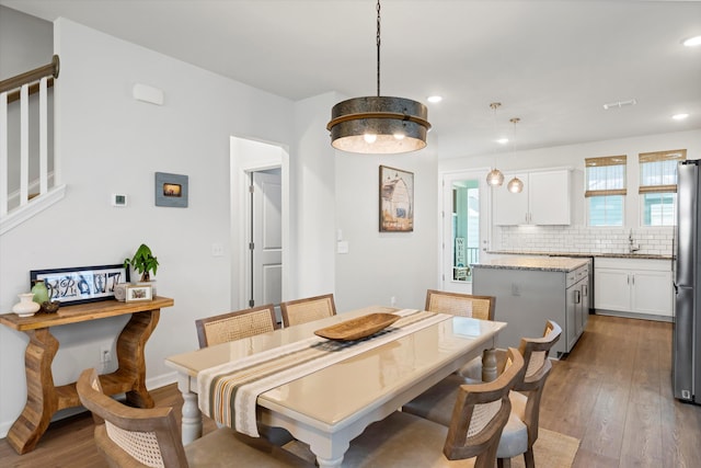 557 Blueway Ave, Summerville, SC 29486 - dining space featuring dark wood-type flooring and recessed lighting