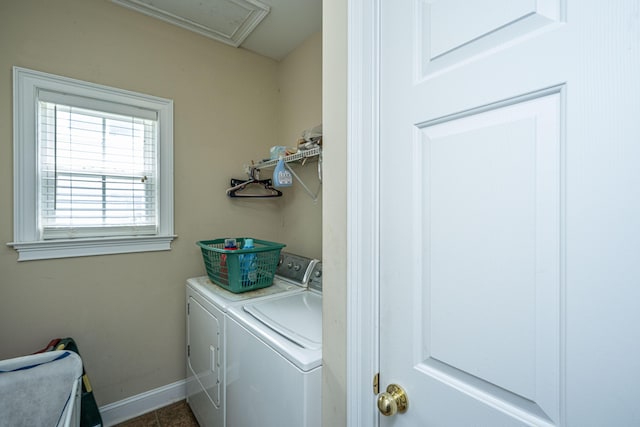 1409 Bloomingdale Ln, Mount Pleasant, SC 29466 - laundry area featuring washing machine and dryer and baseboards