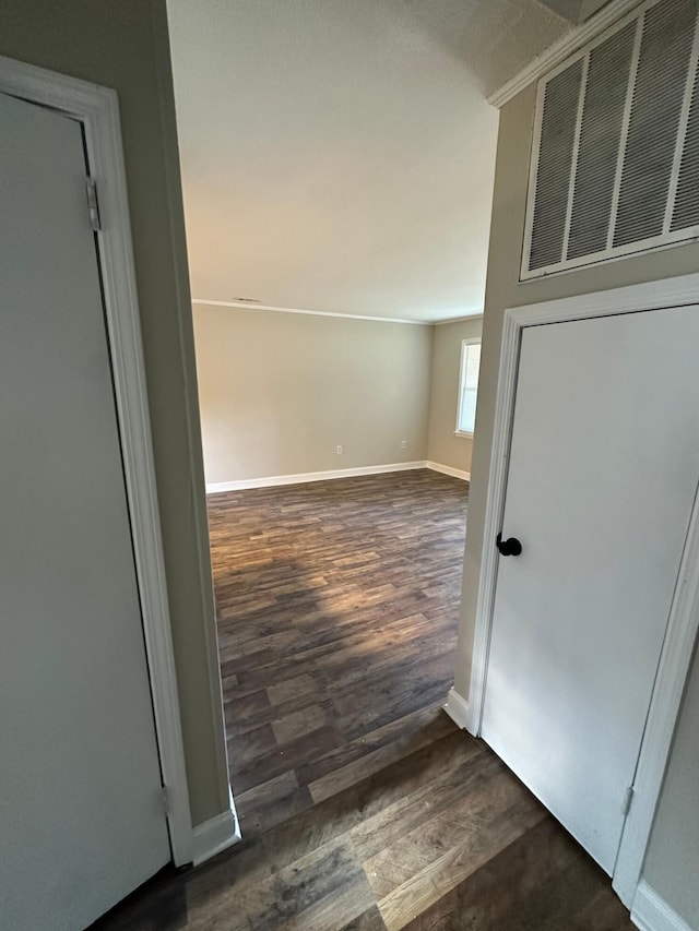 1516 N Avalon Cir, Charleston, SC 29407 - hall with wood finished floors and baseboards