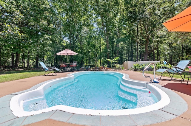 2649 Starfish Dr, Johns Island, SC 29455 - swimming pool with a patio