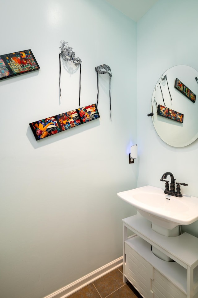 212 Chester Ln, Cottageville, SC 29435 - bathroom featuring tile patterned flooring, a sink, and baseboards