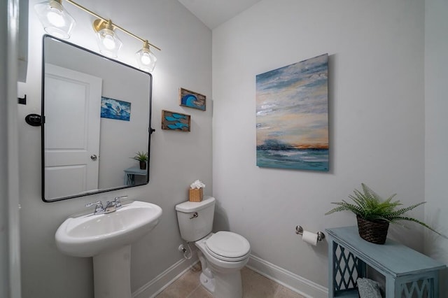 2024 Lanneau Ln, Johns Island, SC 29455 - bathroom featuring baseboards and tile patterned floors
