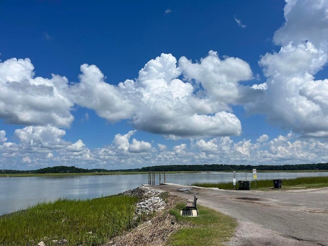 Listing photo 2 for 4 Albert St, Beaufort SC 29902