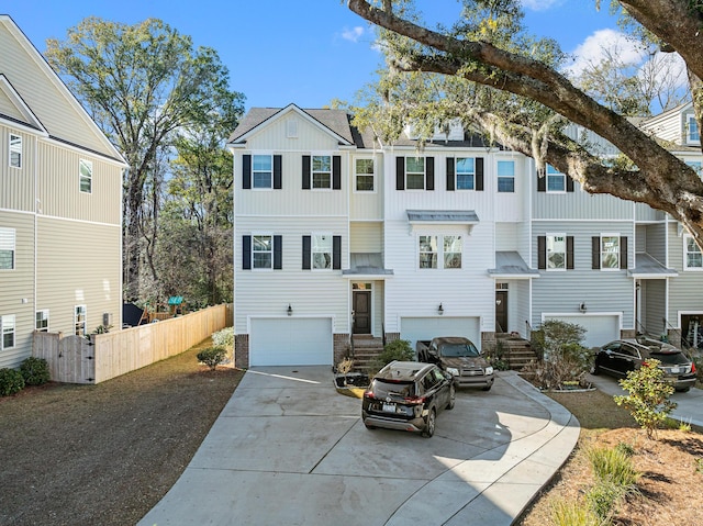 view of front facade featuring a garage