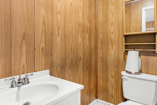 4097 NE Brown St, Orangeburg, SC 29118 - half bathroom featuring toilet and vanity