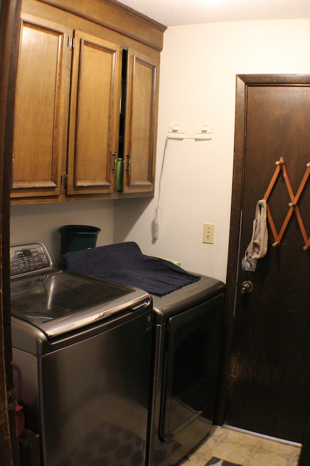20 Anderson Ave, Charleston, SC 29412 - laundry room featuring washing machine and clothes dryer and cabinet space