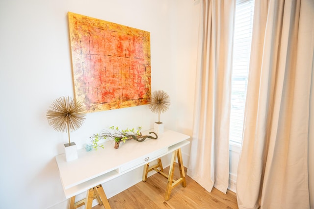 3707 Gambrill Ln, Mount Pleasant, SC 29466 - detailed view of wood finished floors