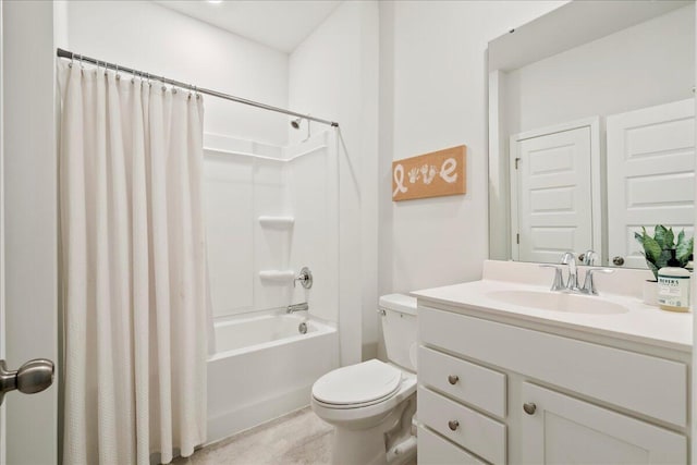 full bathroom with tile patterned floors, toilet, vanity, and shower / bath combo