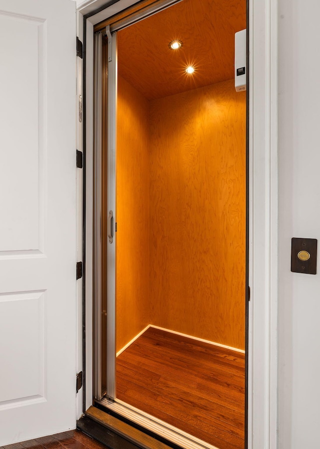 2087 Sterling Marsh Ln, Seabrook Island, SC 29455 - elevator with wood finished floors and recessed lighting