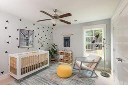 bedroom with ceiling fan