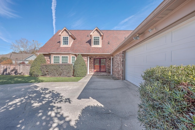 view of front facade with a garage