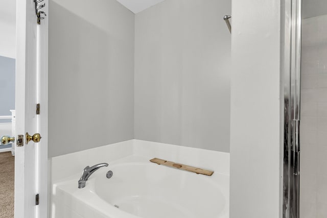 125 Towering Pine Dr, Ladson, SC 29456 - bathroom with a garden tub
