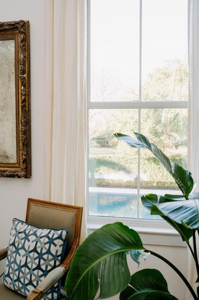 222 Haddrell St, Mount Pleasant, SC 29464 - view of sitting room