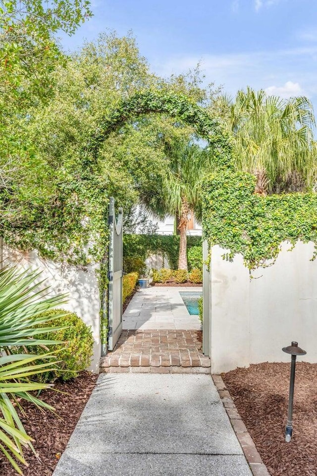 222 Haddrell St, Mount Pleasant, SC 29464 - view of gate