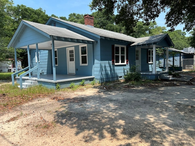 view of front of house featuring covered porch