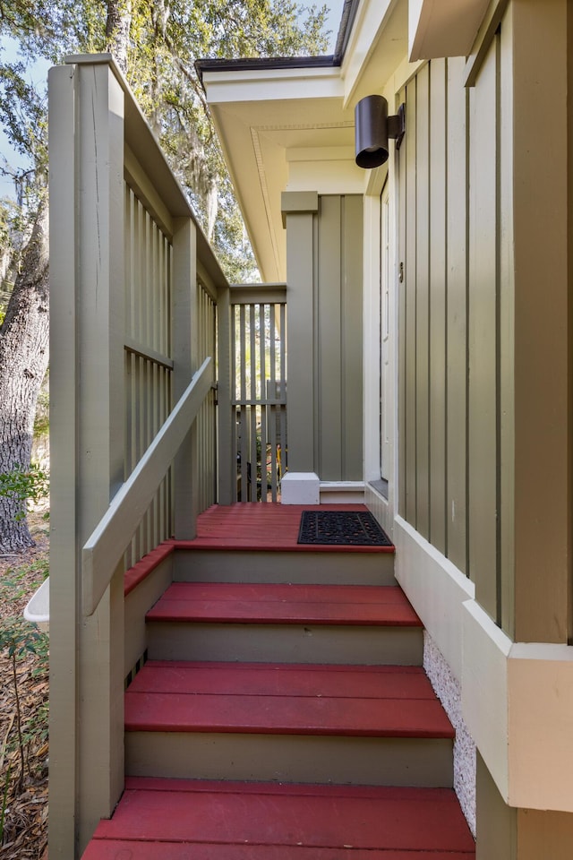 2105 Loblolly Ln, Seabrook Island, SC 29455 - view of stairway