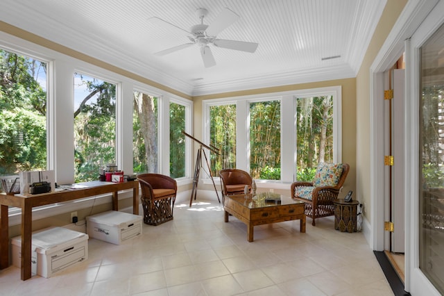 sunroom / solarium with ceiling fan