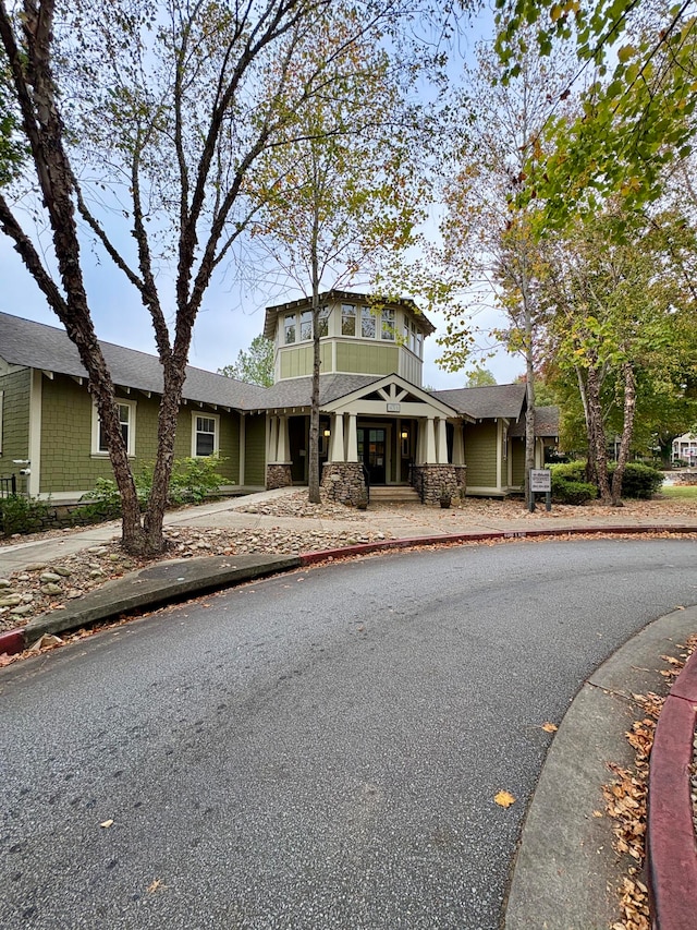 view of front of house