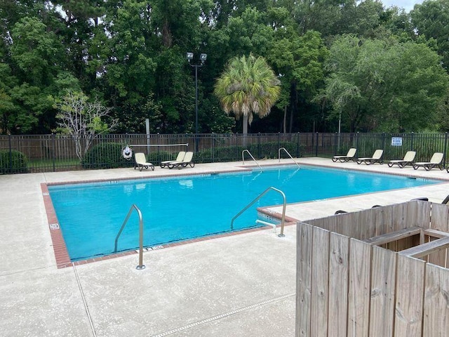 2494 Etiwan Ave Unit 9-D, Charleston, SC 29414 - community pool with a patio area