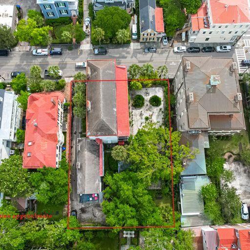 81 Rutledge Ave, Charleston, SC 29401 - aerial view of property's location featuring property parcel outlined
