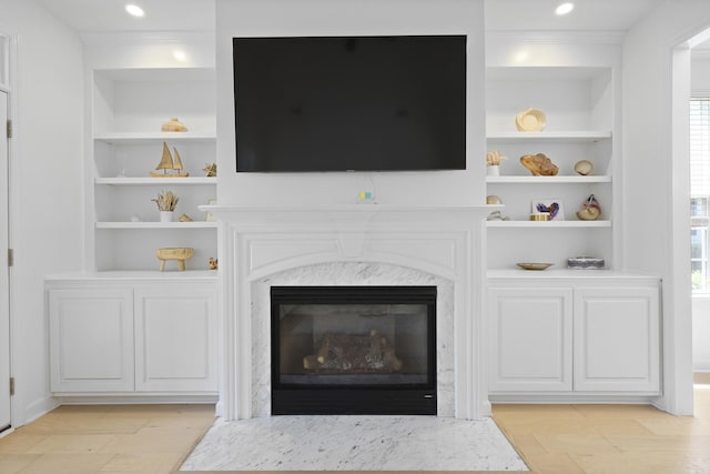 132 Fresh Meadow Ln, Mount Pleasant, SC 29466 - detailed view of built in features and a fireplace