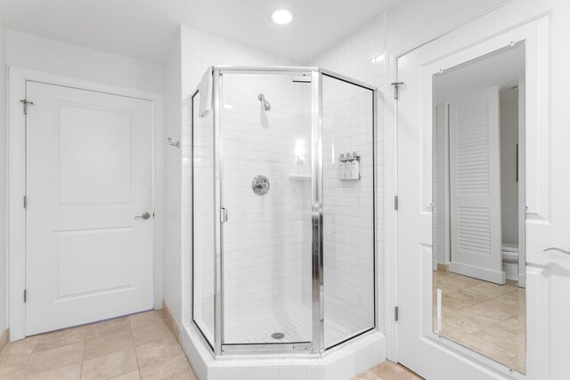 5802 Palmetto Dr Unit B-521/519, Isle Of Palms, SC 29451 - full bath featuring a stall shower, recessed lighting, and toilet