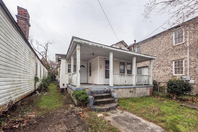 view of front facade with covered porch