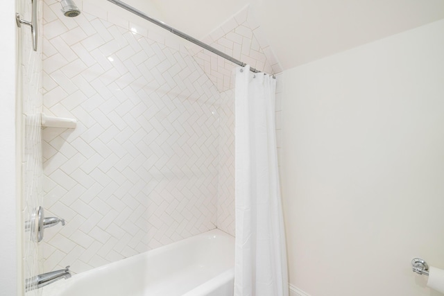 11 Dalton St, Daniel Island, SC 29492 - bathroom featuring shower / bath combination with curtain