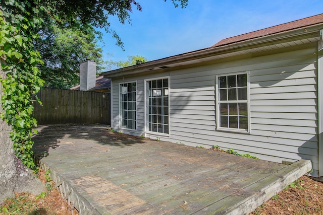 deck featuring fence