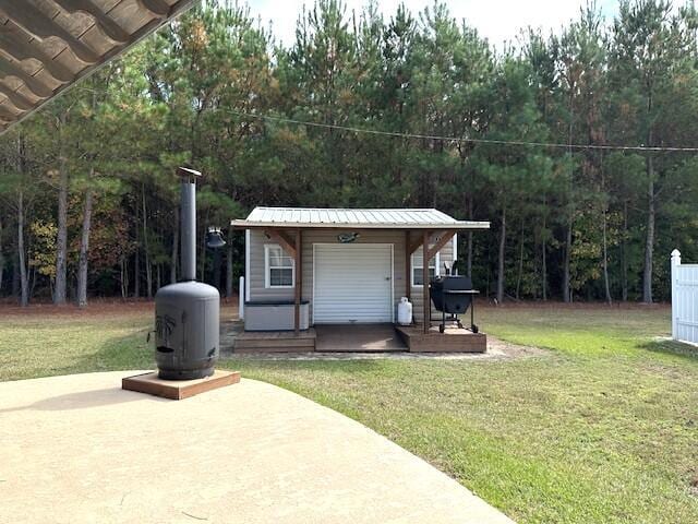view of outbuilding