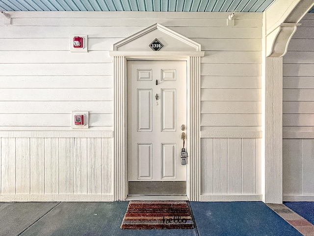 view of entrance to property