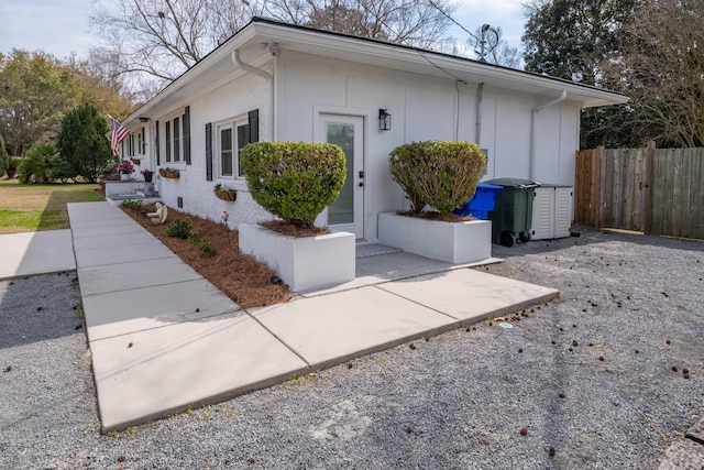 2137 Barbour Dr, Charleston, SC 29414 - view of side of property featuring fence