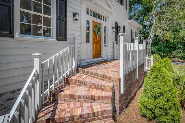 view of property entrance