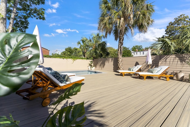 80 Smith St, Charleston, SC 29401 - wooden terrace with a fenced backyard