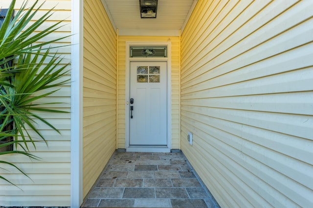 view of property entrance