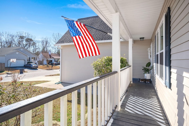 balcony featuring covered porch