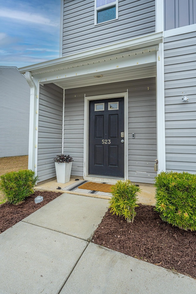 view of property entrance