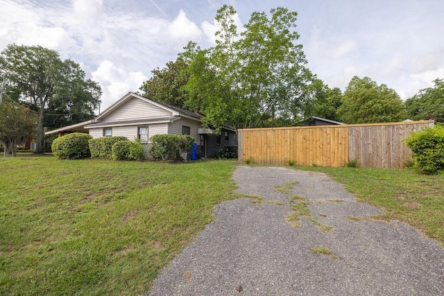 5065 Durant Ave, North Charleston, SC 29405 - view of side of home
